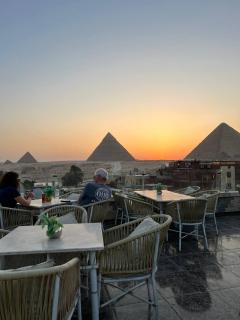 MAGIC Pyramids & Sphinx view inn - Il Cairo - 0
