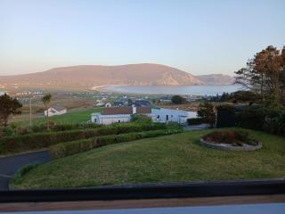 Ashbury House - Keel - 9