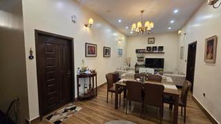 Three bedroom furnished apartment in Main Shahrah e Faisal Karachi - Karachi - 6