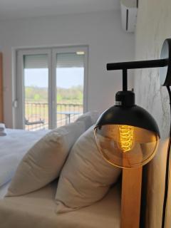 Apartman Holiday 3 - Veliko Gradiste - 1