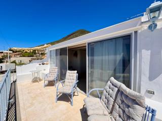 Casa Ventalia, Appartamento Panoramico con Terrazza Vista Mare, Rinella, Salina - Leni - 4
