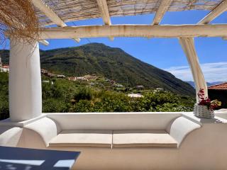 Casa Ventalia, Appartamento Panoramico con Terrazza Vista Mare, Rinella, Salina - Leni - 1
