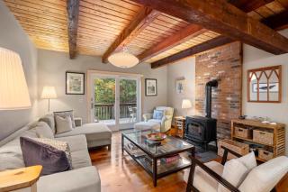 Walk to Beach w Roof-Level Deck - Truro - 6