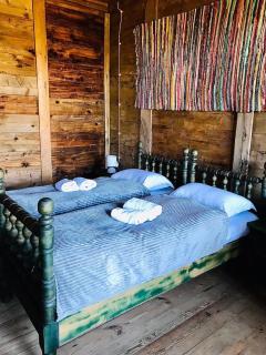 Thea's Ethnographic Guest House - - 6