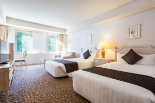 Luke Plaza Hotel - 3