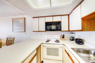 Lei Lani Tower 606 - 3