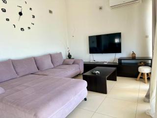 Stunning View Apartment with pool - 5