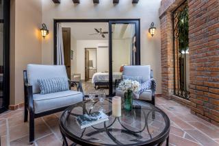 Deluxe Ground Floor 3 BR Sleeps 8 with Resort Amenities - Cabo San Lucas - 0