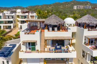 Tezal Penthouse Private Rooftop & Jacuzzi - Cabo San Lucas - 6