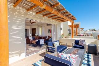 Tezal Penthouse Private Rooftop & Jacuzzi - Cabo San Lucas - 4