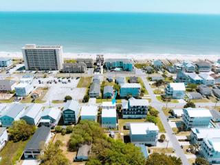 A WAVE from it ALL. SEA everything you DREAM of - Carolina Beach - 9