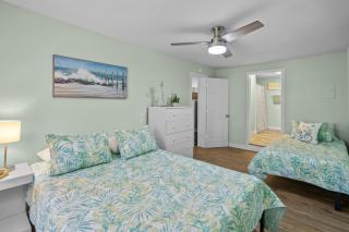 Sand Dollar Suites. Suite 4. A short stroll from our sandy shores - Carolina Beach - 7