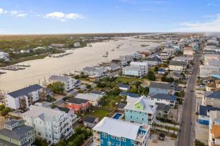 The Enchanted Mermaid. PF Upper Duplex and 2 blocks to the SEA - Carolina Beach - 6