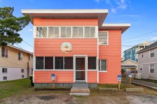 The Enchanted Mermaid. PF Upper Duplex and 2 blocks to the SEA - Carolina Beach - 4