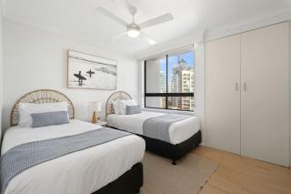 Carrington Family Beach Getaway - Ocean View, WiFi - Gold Coast - 8