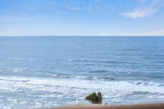 Carrington Family Beach Getaway - Ocean View, WiFi - 1