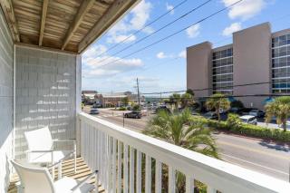 Hermits Hide a way. Salty air, a SEA view and a pool - Carolina Beach - 7