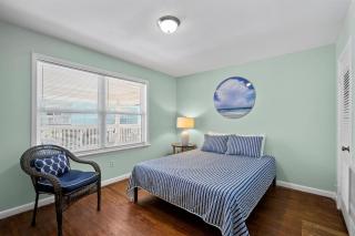 Sand Dollar Suites. Suite 3. A short stroll from our sandy shores - Carolina Beach - 8