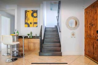Relax and Recharge in this 4BR Zen Retreat - LI - UC - Los Angeles - 3