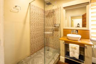 The Pagoda Room - Olma Hotel and Suites - 5
