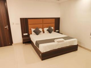 Hotel Krone Plaza Near IGI Airport Delhi - Neu-Delhi - 2