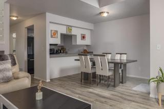 Charming Luxe Home Sleeps 4 - 5