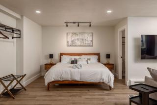 Downtown city studio - King bed - 5