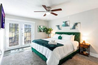 563a) 2 bedroom Walk to Cowboys and Rangers Games - Arlington - 0