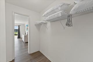 Elegant Canal Front Oasis w Pool Near Beaches - 7