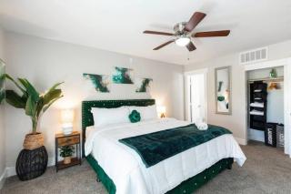 563a) 2 bedroom Walk to Cowboys and Rangers Games - Arlington - 4
