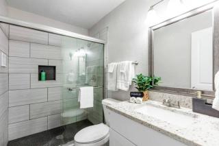 563a) 2 bedroom Walk to Cowboys and Rangers Games - Arlington - 1