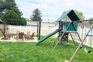 Amish Guest House - hottub, patio, swing, ebikes - 6