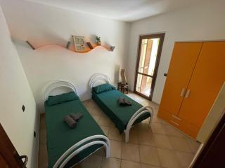 Casa Matilda Villasimius, 7 posti, 3 stanze, doppio giardino - Villasimius - 4