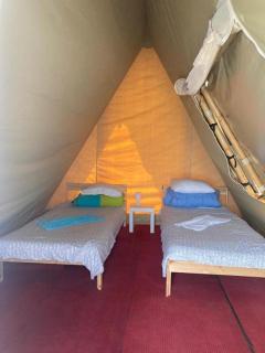 Camping case si corturi langa plaja - 8