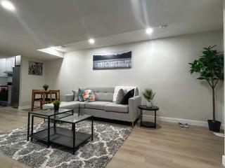 Eli's Place - Calgary - 6