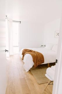 Glass Home with Views, Hot Tub, FREE EV Charging! - Bonita - 1