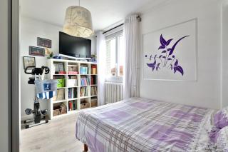 Logement chaleureux avec balcon - Bron - 4