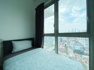 Regalia Residences And Suites Hostel By The Relaxstay - Kuala Lumpur - 7