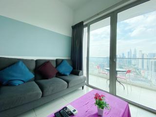 Regalia Residences And Suites Hostel By The Relaxstay - Kuala Lumpur - 2