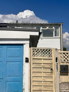 SnoozeDen Chalvey - Free Parking, Near M4 J6 - Slough - 9