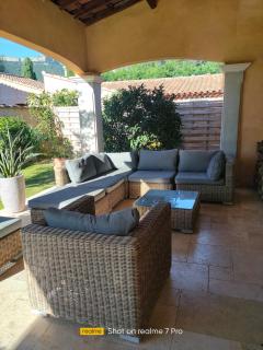 Villa au pied d'une colline - 6