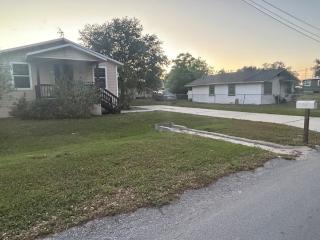 The Florida Porch - Dade City - 9