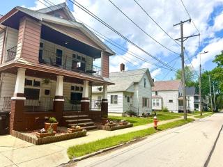 W 15th Whole house - 9