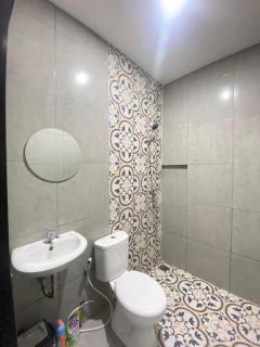 SH Hotel Kuta- 20 Second to the Beach by Micky Studio - Legian - 5