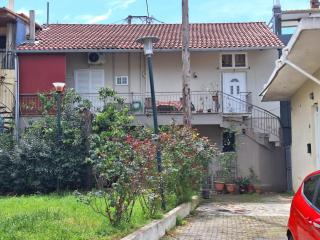 Georgia's Family House - Kalamata Centre - Péfka - 5