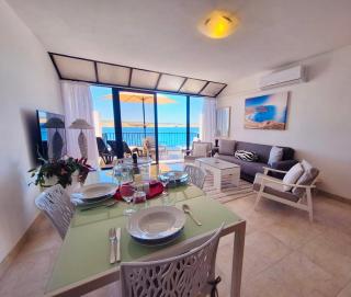 Seafront apartment Terrace, lounger & Panoramic ocean views - Mellieħa - 6