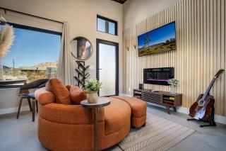 BahaPool&HotTub, Telescope, Theatre, Bikes - Joshua Tree - 9