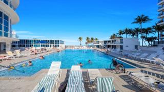 SeaStays-Beachfront Apartments - 2