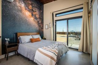 BahaPool&HotTub, Telescope, Theatre, Bikes - Joshua Tree - 2