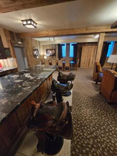 Eaglescape Suites and Event Center - 4